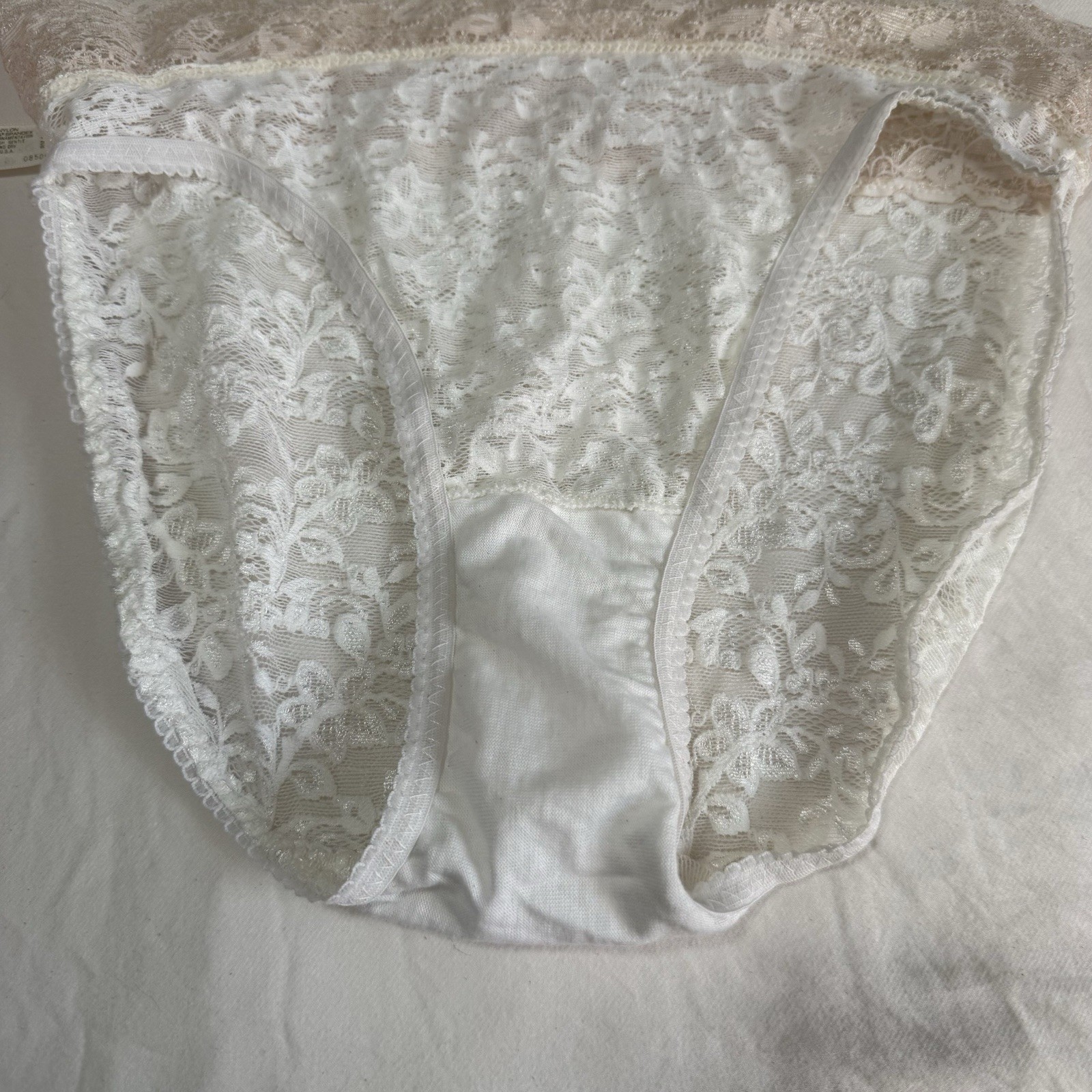 Vintage 80s / 90s Victoria Secret Gold Label Lace Panty NWT Size 6