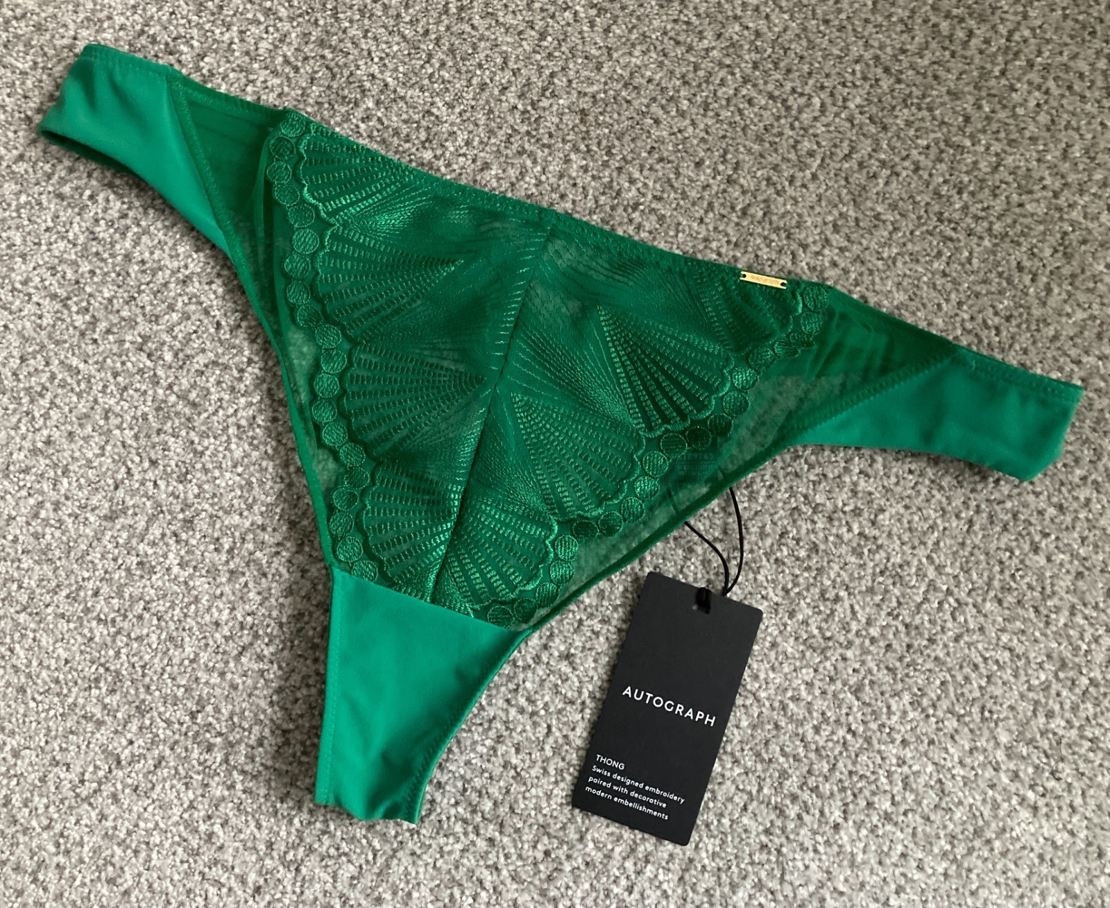 BNWT M&S AUTOGRAPH Bright Green Leon Embroidery Thong Size 18