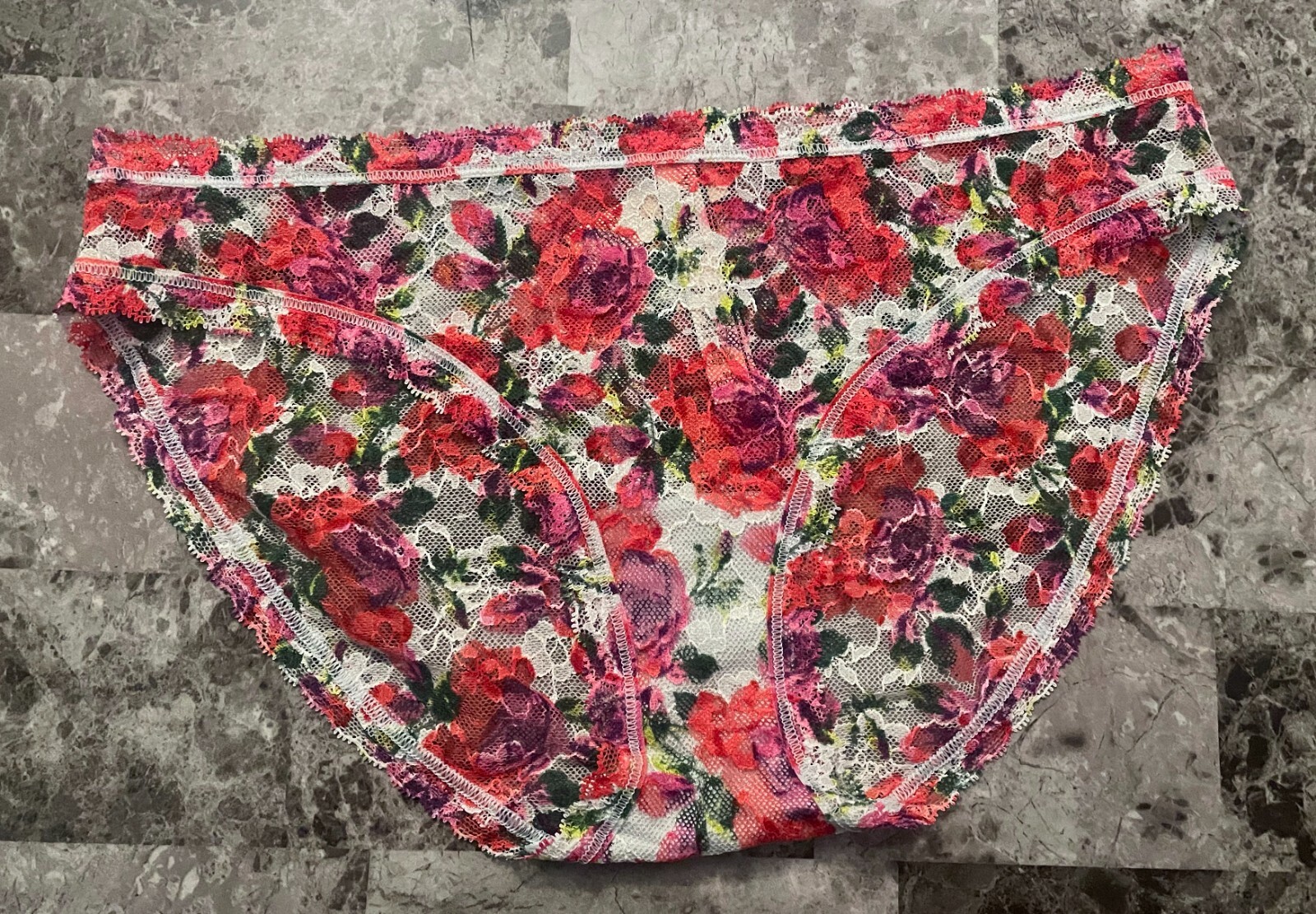 NWT VICTORIA’S SECRET M AQUA RED PINK PURPLE FLORAL LACE LACIE BIKINI PANTIES
