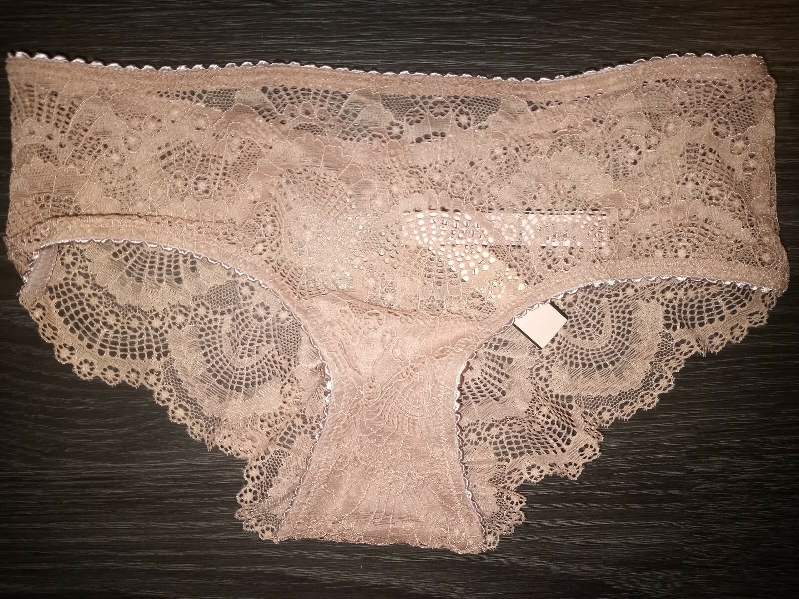 Vs geo lace Cheeky Panty BRAND NEW SIZE small blush