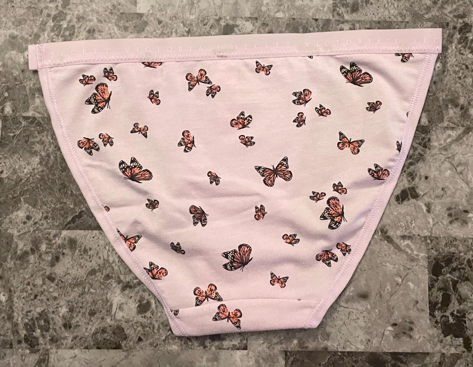 NWT VICTORIA’S SECRET LAVENDER BUTTERFLY LIGHTWEIGHT BAND STRING BIKINI PANTIES