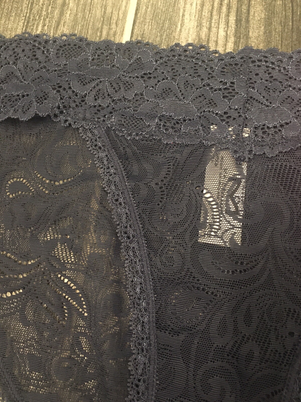 MAIDENFORM LUXURIOUS LACE BIKINI PANTY Size 5/S Dark Navy Blue Lace High Leg