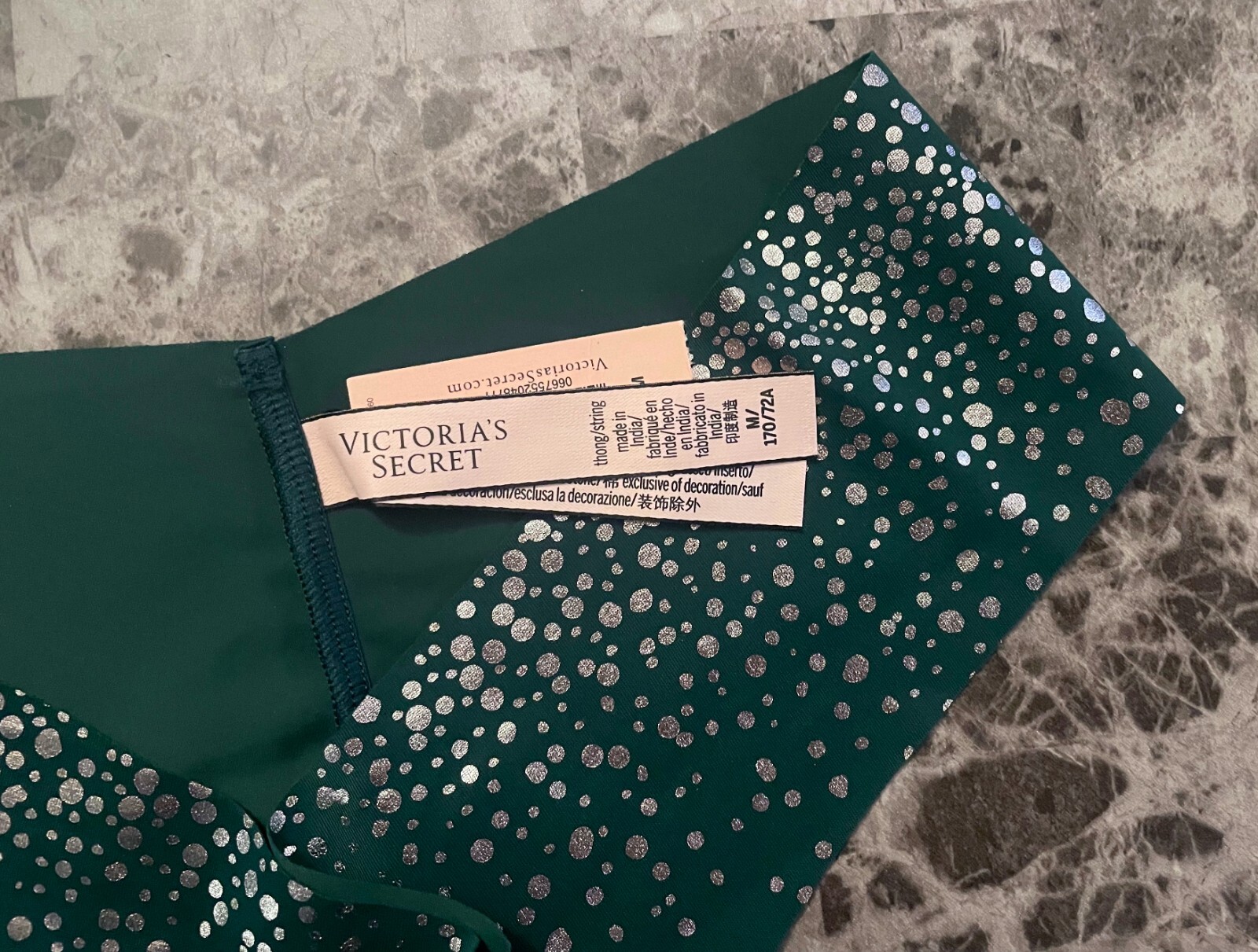 NWT VICTORIA’S SECRET M GREEN SILVER POLKA DOT SHINE RARE NO SHOW THONG PANTIES