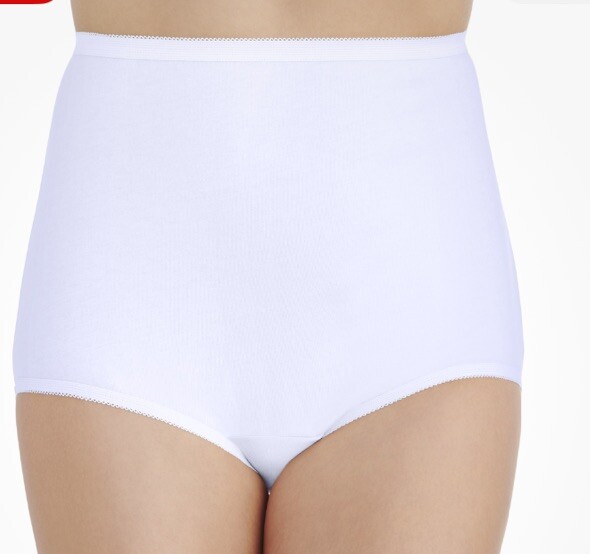 Vanity Fair Perfectly Yours Tailored Cotton Brief 15318 Star White 11 / 4XL NWT