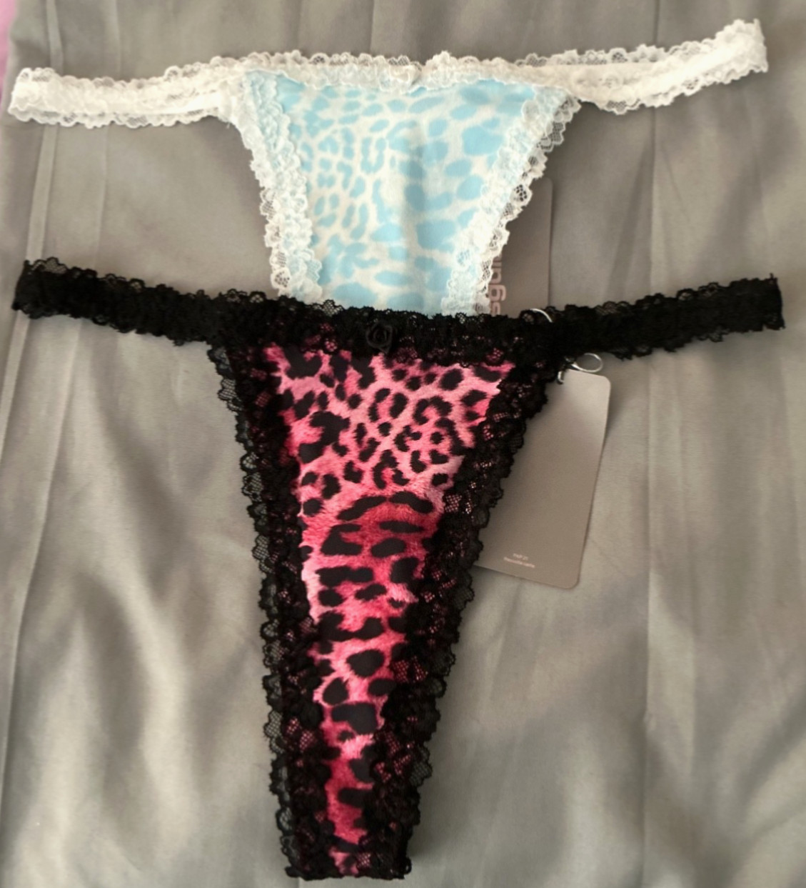 Women’s Kawaii Low-Rise Multicolor Leopard Print Lace Trim Thong Panty 2 pack XL
