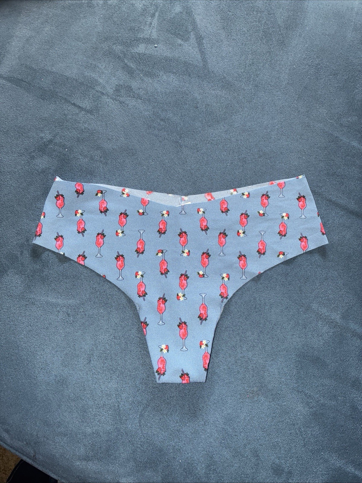 Victoria’s Secret PINK No-Show Thong Small Strawberry Cocktail Blue/pink Tropica