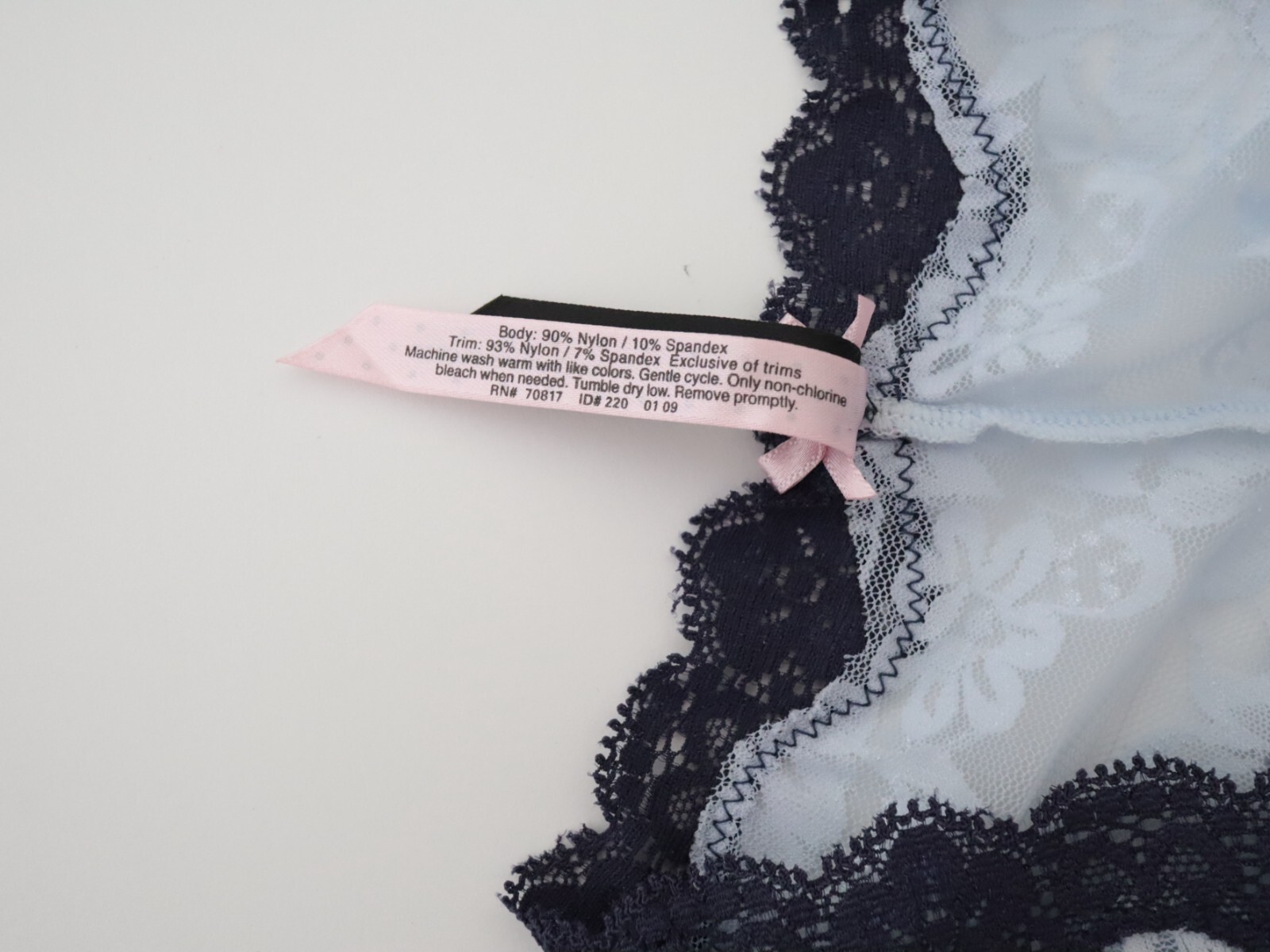 NEW Victoria’s Secret VTG Sexy Little Things Stretch Lace Cheeky Panty MEDIUM