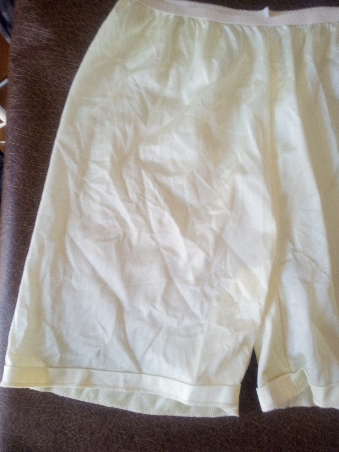 M – Vintage ALL NYLON Union Label Knicker Leisure Shorts Slick Slippery Sensual