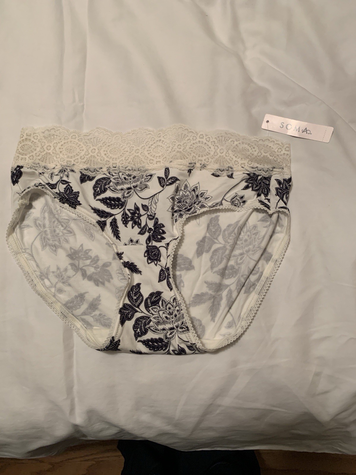 Soma Embraceable Crochet Hipster Meandering Garden Cham Panties M NWT