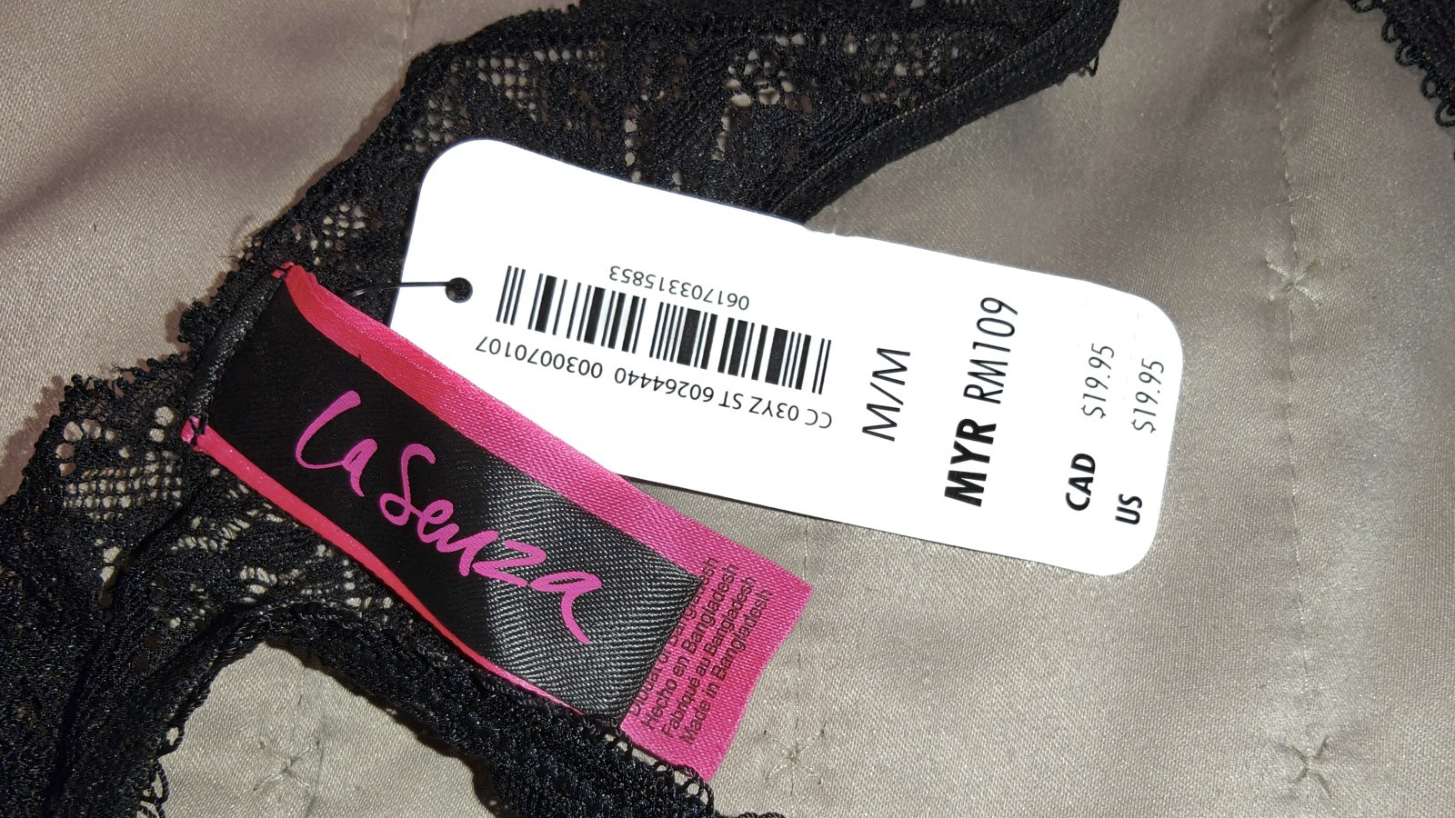 BNWT – LA SENZA Black Lace Thong – Size M