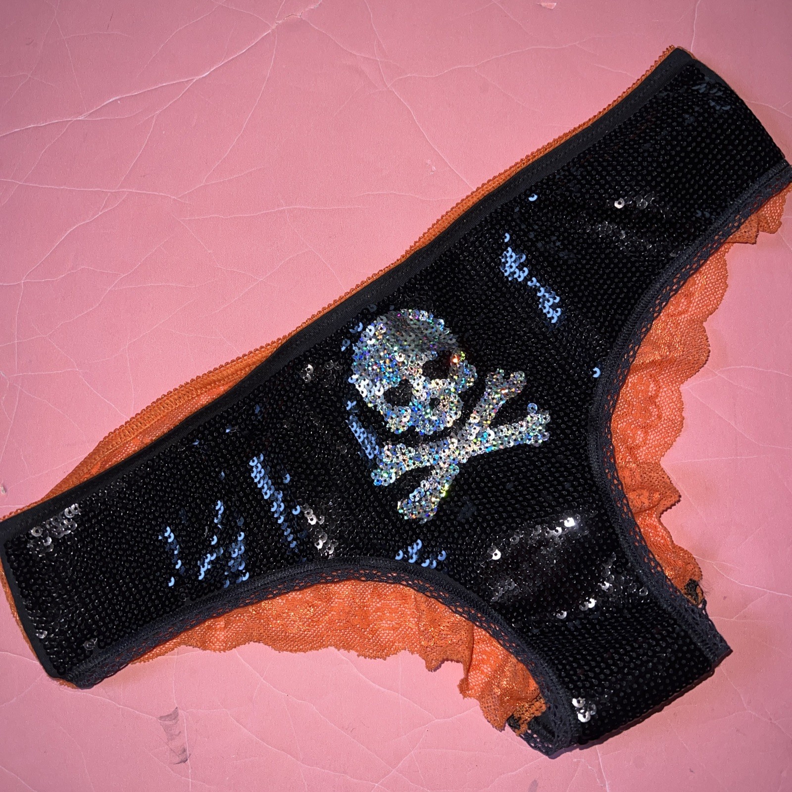 VICTORIA’S SECRET PINK M HIPSTER PANTY HALLOWEEN SKULL SEQUIN Black Orange Lace