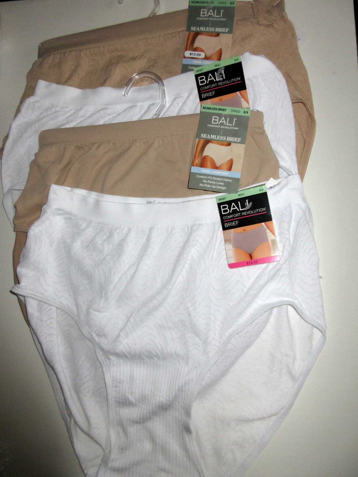 Bali BRIEF Panties 4-Pair Comfort Stretch Nylon seamless White Beige women ~ 8/9