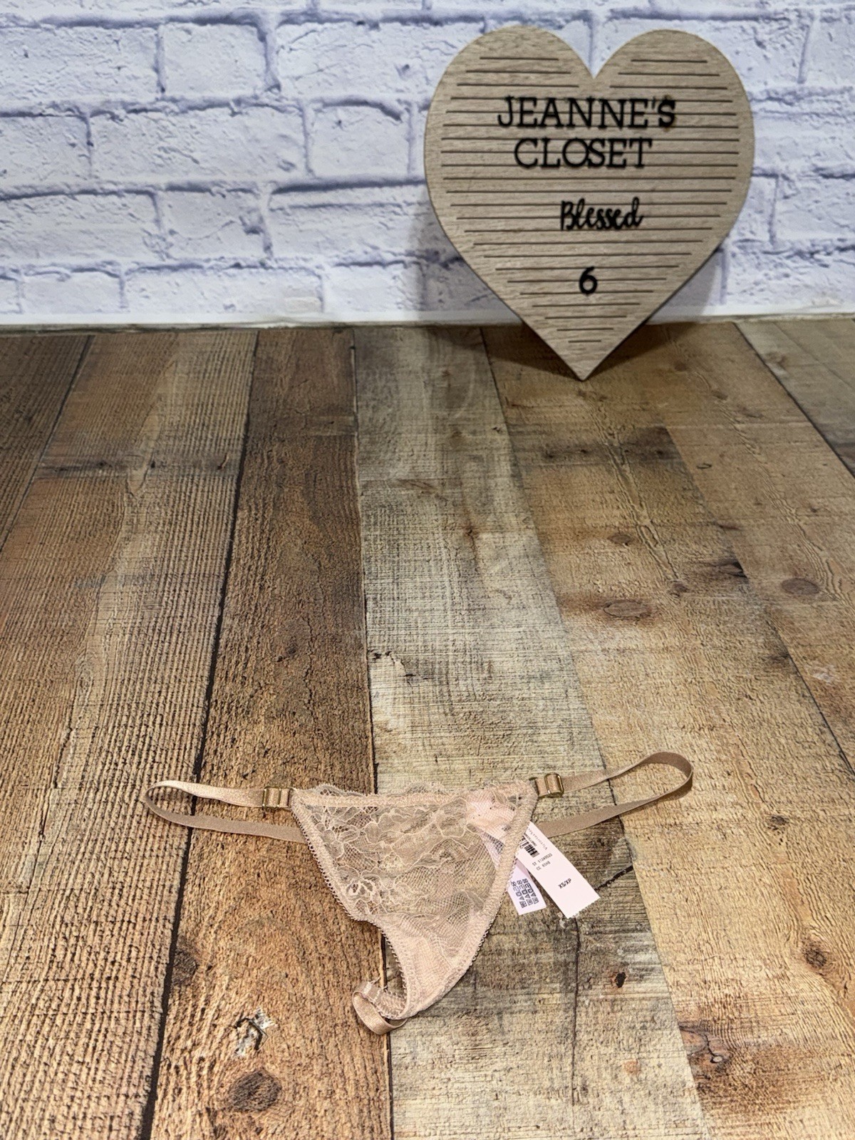 Victoria’s Secret Very Sexy V-String Thong XS Tan NWT Discontinued