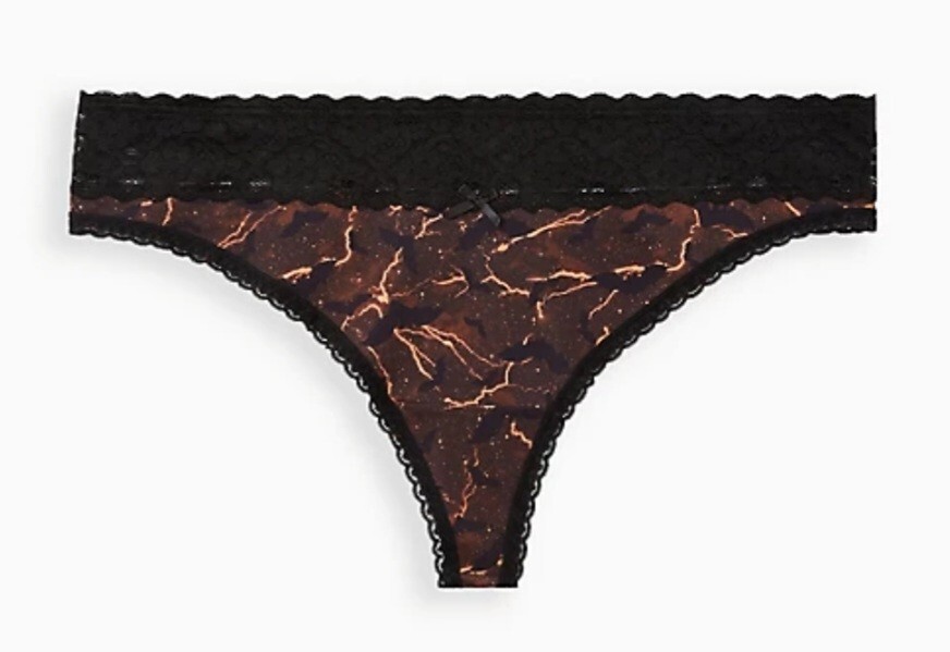 NWT Torrid Plus Size 4 4X 26 COTTON MID-RISE THONG LACE TRIM PANTY BATS