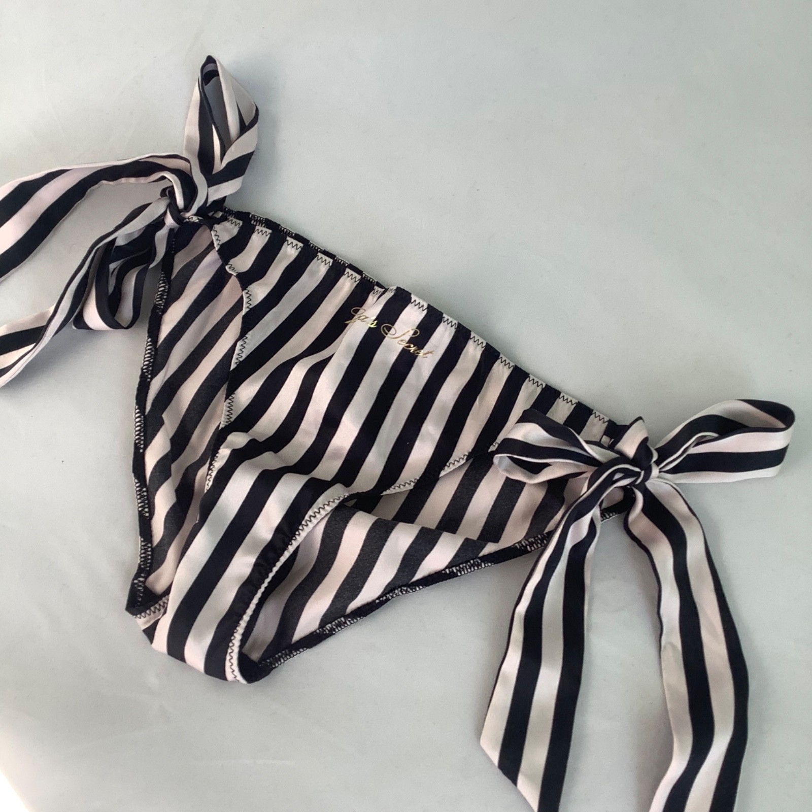 Victoria’s Secret Pale Pink Black Striped Tie Side Cheeky Panties – Size S BNWT