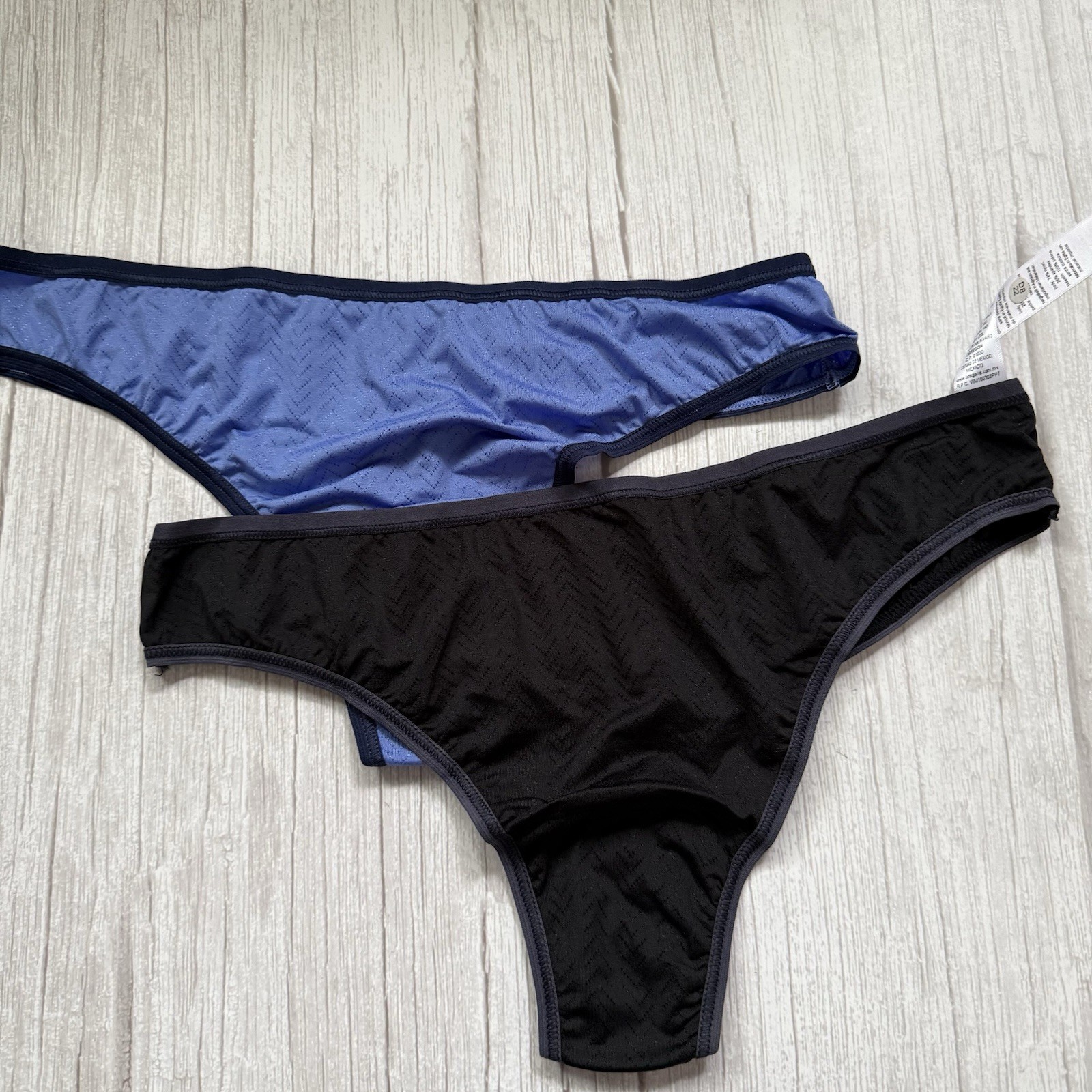 MoveCalm™ Assorted 2-Pack Natural Rise Thongs Hanky Panky