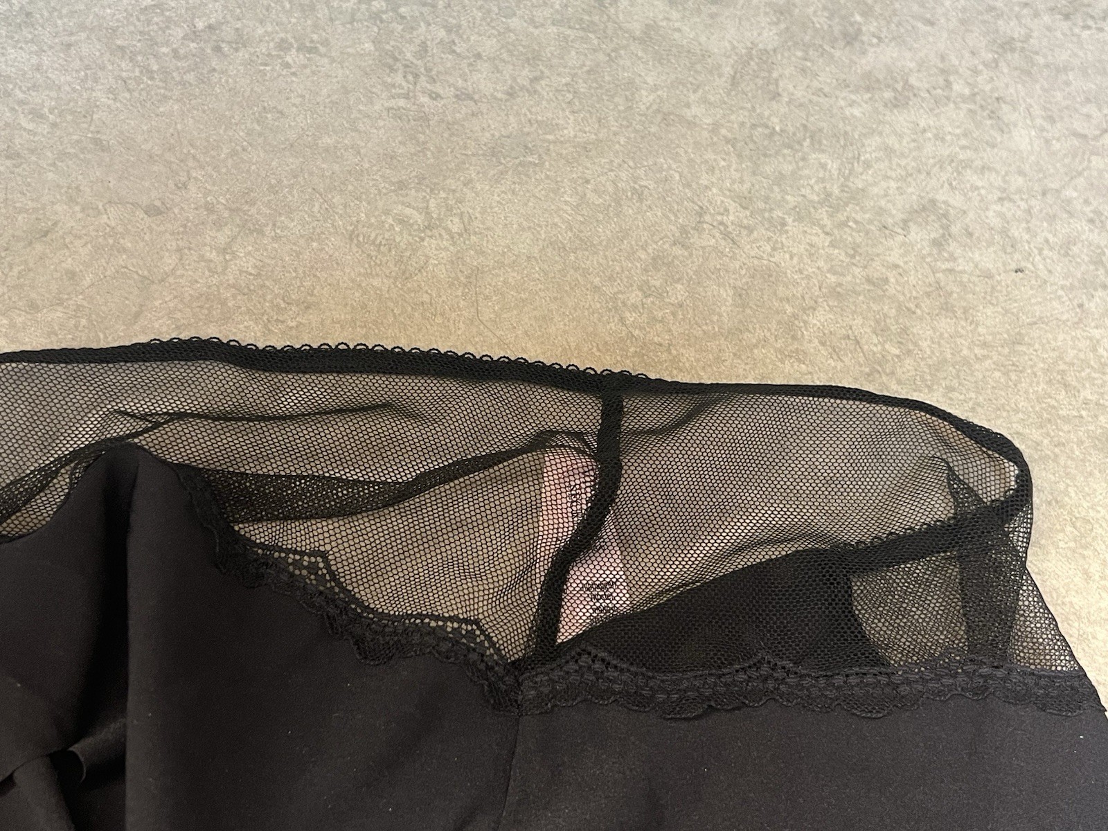 NEW VICTORIAS SECRET BLACK SZ MED HIPHUGGER/HIPSTER PANTIE RETAILS $14.50