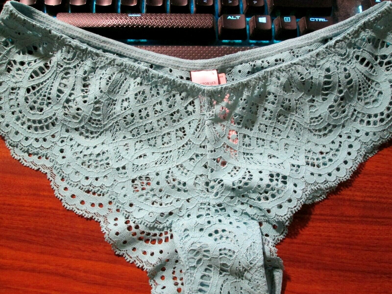 New w/tag Victoria’s Secret 💲Discounts on 2+💲💝Lace Cheeky 💝Sz XS, S, M, L