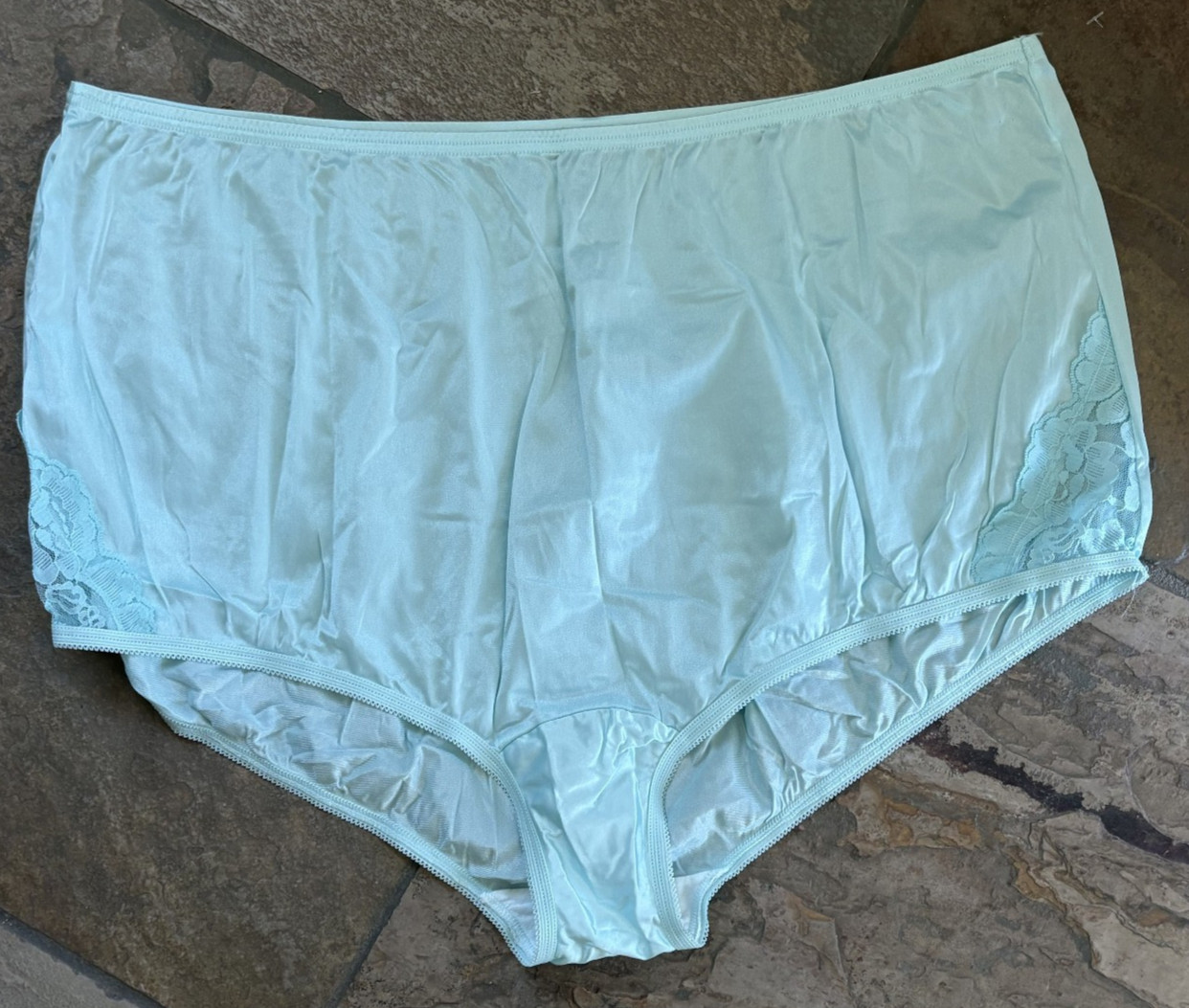 Vanity Fair 12/5XL Sea Foam Green Lace Hip SATIN Full Brief Panties #13001 NEW