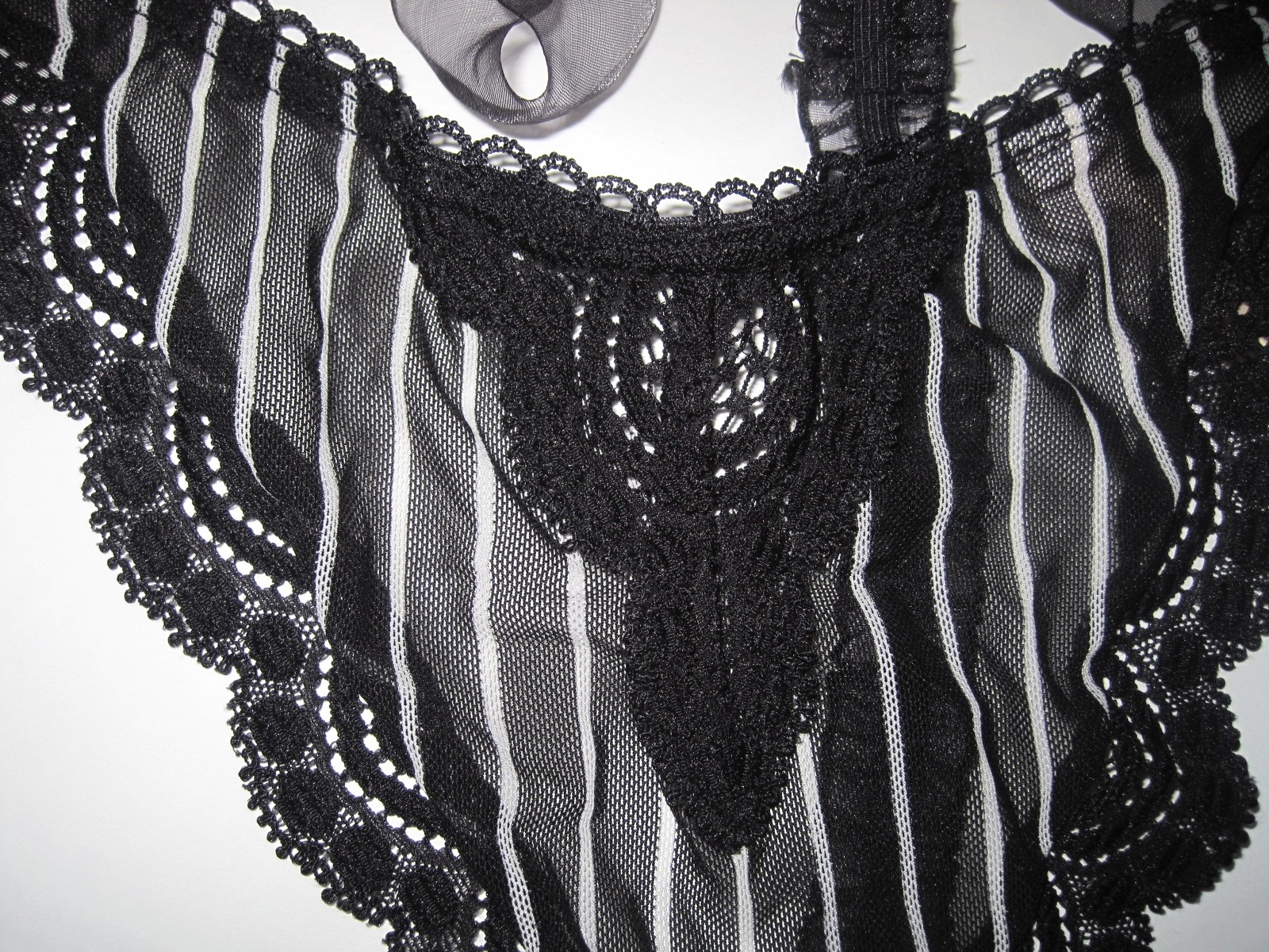 NWT VICTORIA’S SECRET PINSTRIPE MESH RIBBON SIDE TIE VINTAGE RARE THONG PANTIES