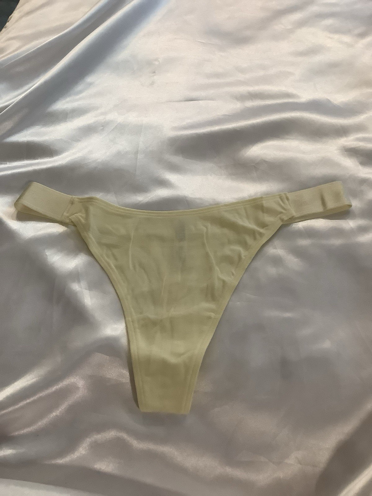 Women’s Victoria’s Secret PINK High Leg Thong Floral Gingham 5pk ($8 Each) L