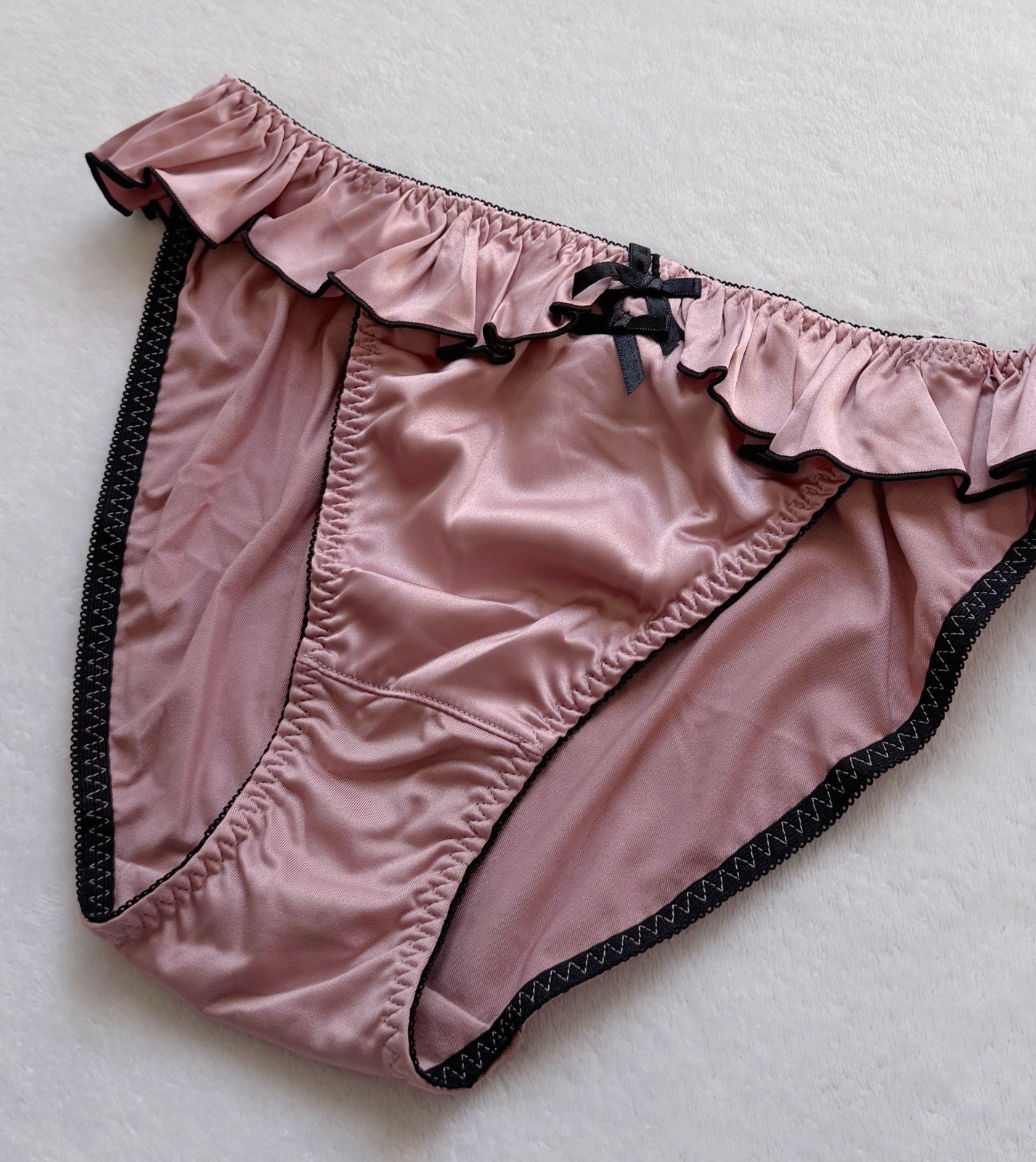 US-M, L/JP-3L Japanese Brand Cute Double Satin Bow Ruffle String Bikini Panties