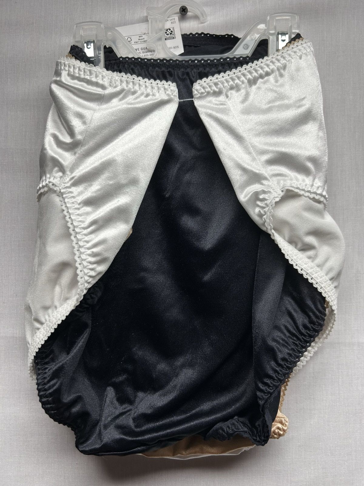 NEW Vanity Fair Radiant Undershapers Light Control Hi-Cut Women Size 5X (6 Pair)