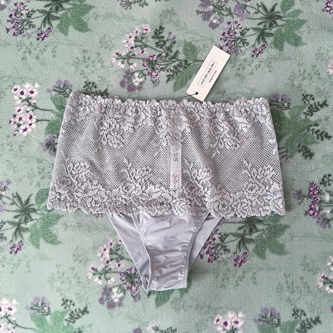 Intimissimi Pretty Flowers Lace Brazilian Hipster Panty – Ice Grey Color