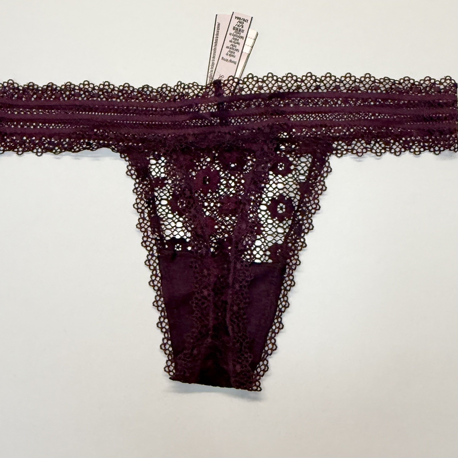 NWT VTG Lot of 4 Victoria’s Secret Pretty Lace Thong Panties Bundle Size Small