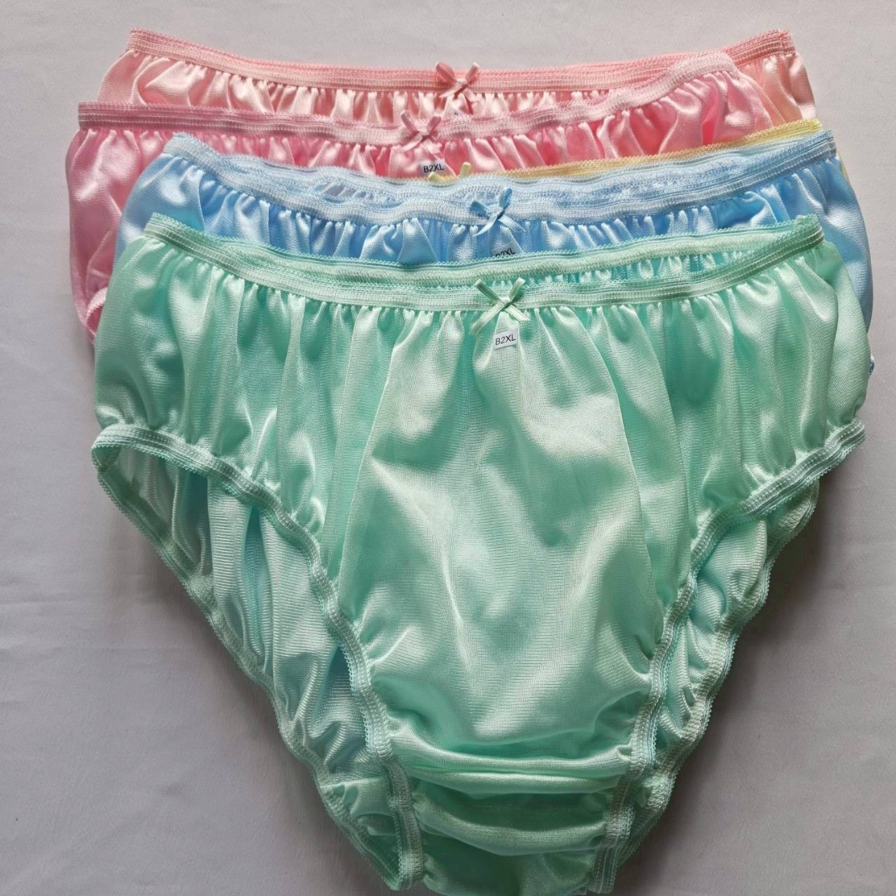 6 Plus Bikini Underwear Nylon Woman Panties Soft Smooth Briefs Mid-Waist/Mix/2XL