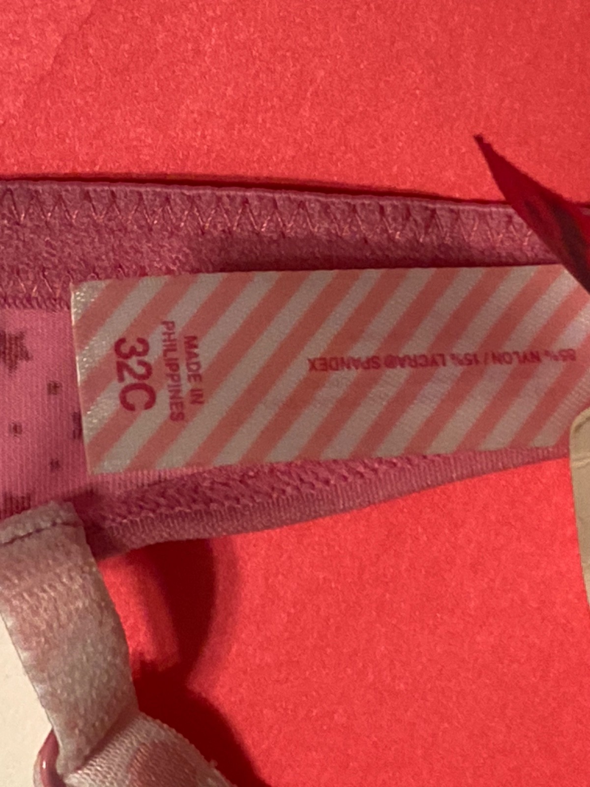 Victoria’s Secret Pink 2006 Y2k t-shirt Bra & V-String Thong panty set 32C S vtg