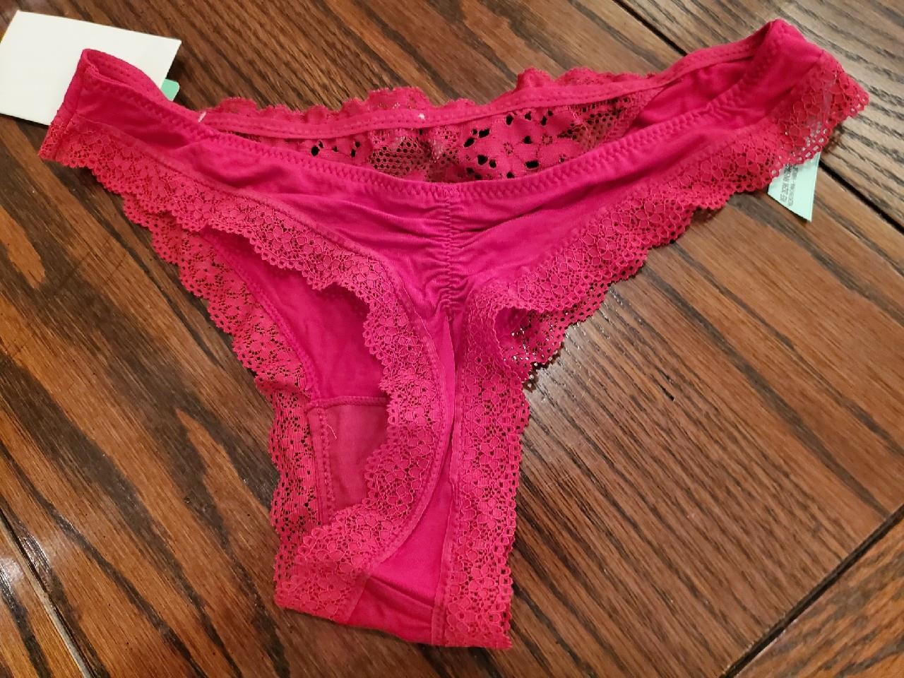 NWT HONEYDEW THONG PANTIES WILLOW LACE INSETS 28298 HOT TODDY RED S