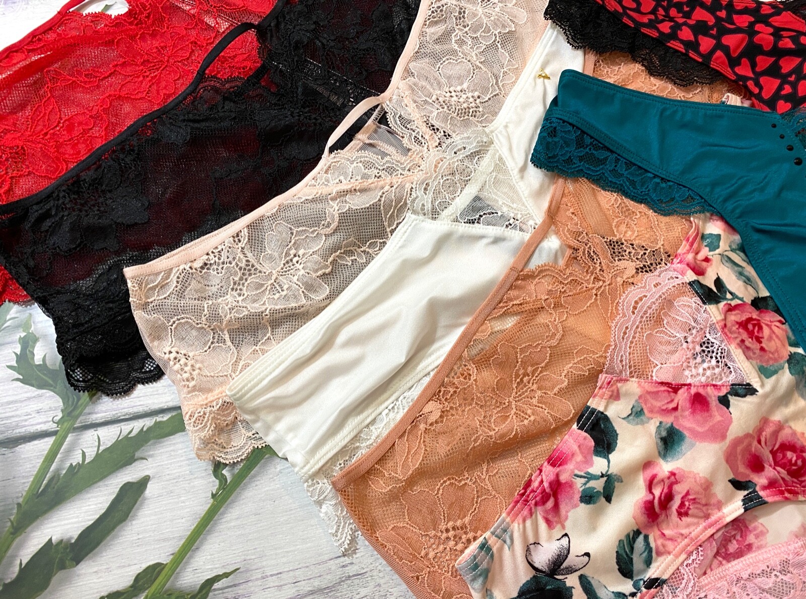Victoria’s Secret Very Sexy Micro Insert Lace-Up Cheeky Thong Panty Rose Lace