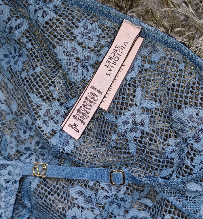 NeW Vs adjustable cloud lace string bikini Panty Size medium blue