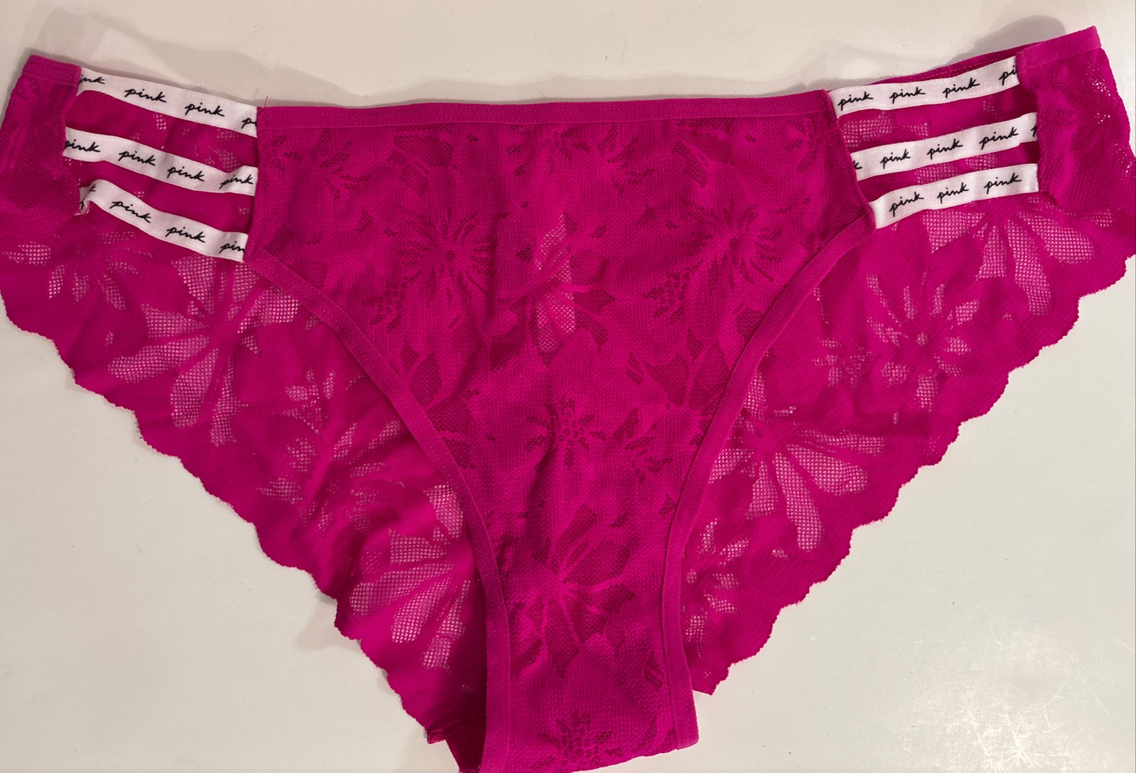 Women’s VICTORIA’S SECRET PINK CHEEKSTER LACE 2021 Panties Fuschia Side Detail
