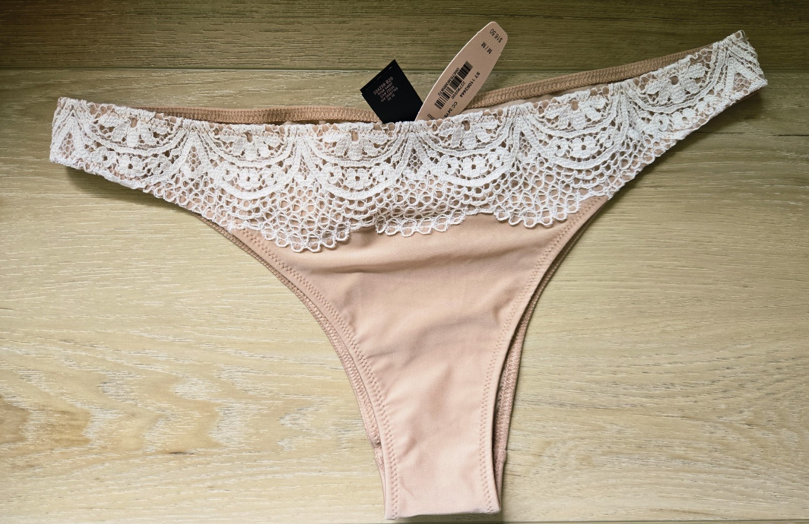NWT Vintage Victoria’s Secret Very Sexy Silky Lace Trim Itsy Mini Panties M