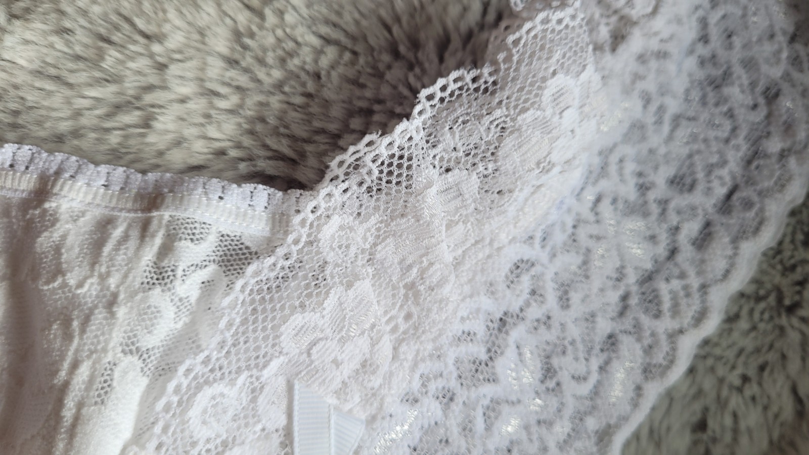NIP Vtg Victoria’s Secret “BRIDE” White Lace Thong Rhinestone O/S Sexy Panties