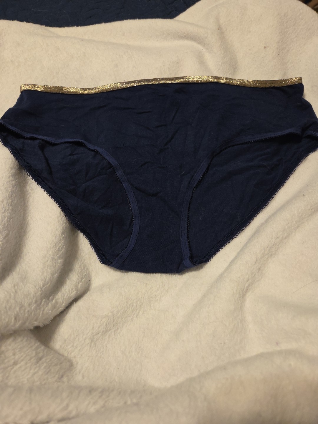 NWT Navy Glittery Victoria’s Secret Hiphugger Hipster Brief Panty Size Large 7