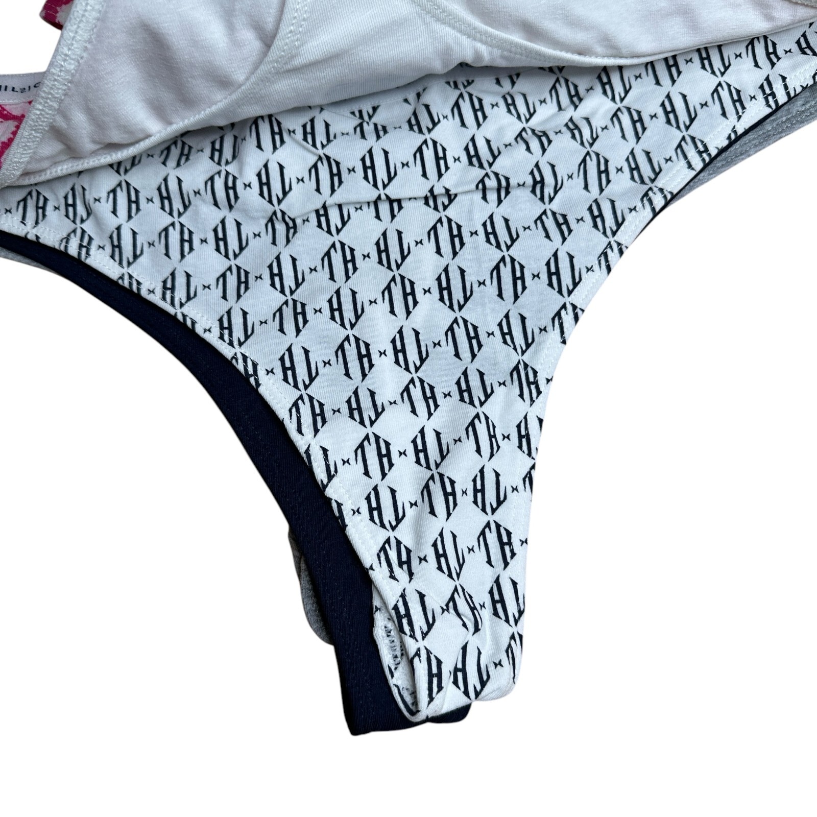 TOMMY HILFIGER MICROFIBER WOMEN THONGS- Size XL – 5-Pack