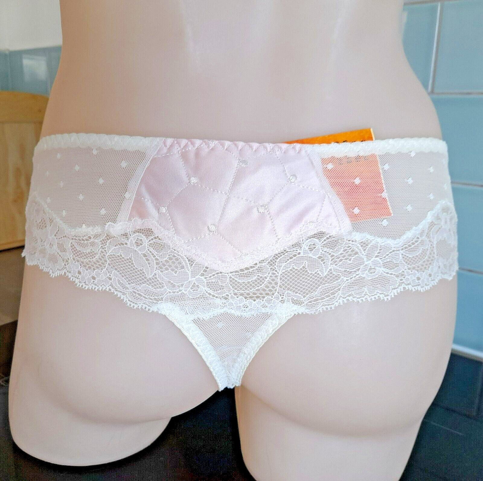 Passionata “Sofia” Sheer Peach/cream Lace/Spotted Thongboy S