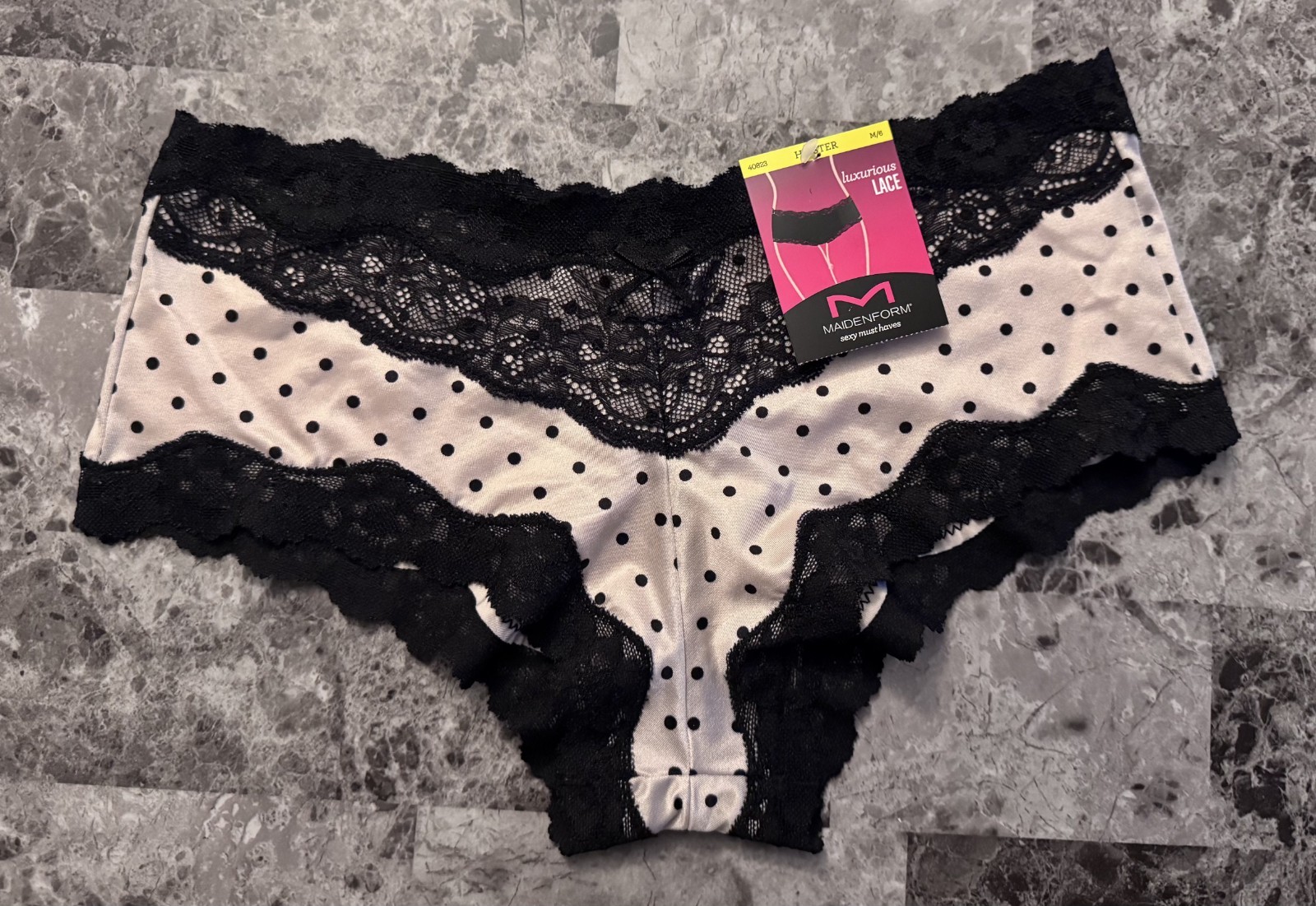 NWT MAIDENFORM M SATIN SMOOTH NUDE BLACK POLKA DOT FLORAL LACE HIPSTER PANTIES