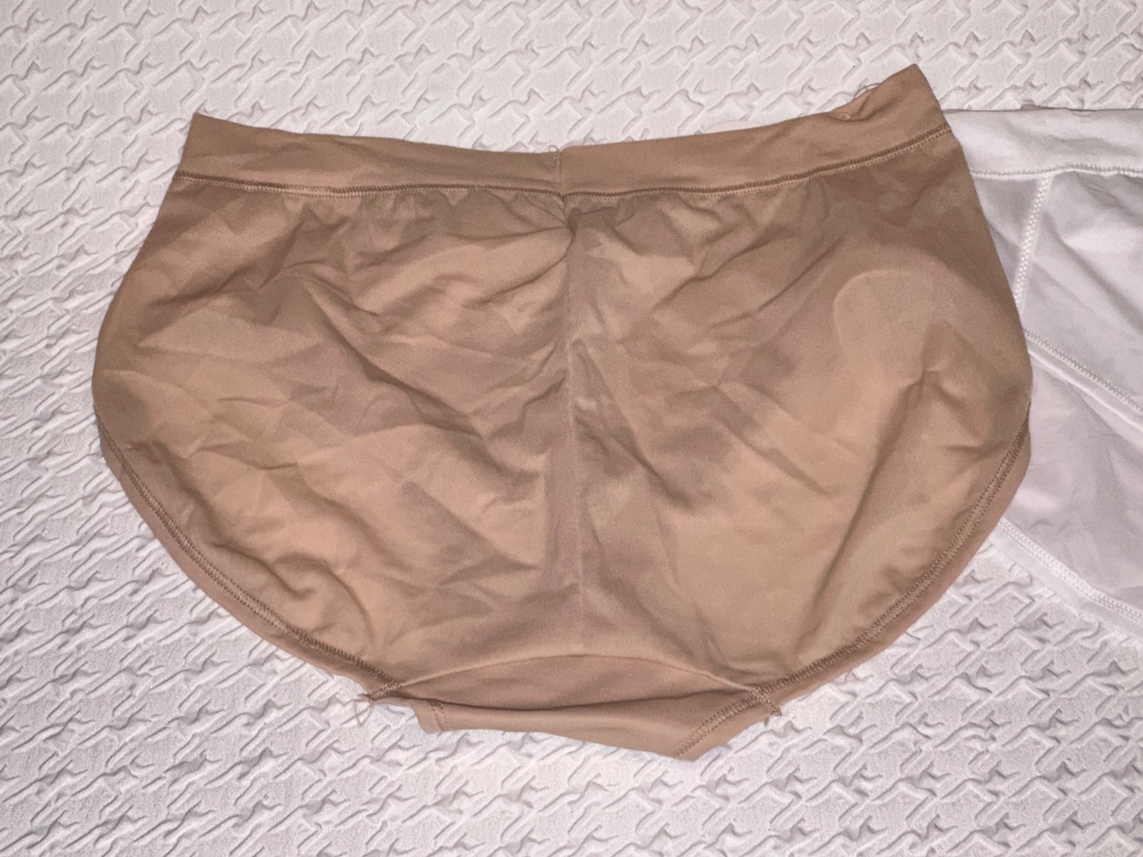 BALI One Smooth U Second Skin White Nude Sandshell Hi Cut Panty Womens S 5 2XL 9