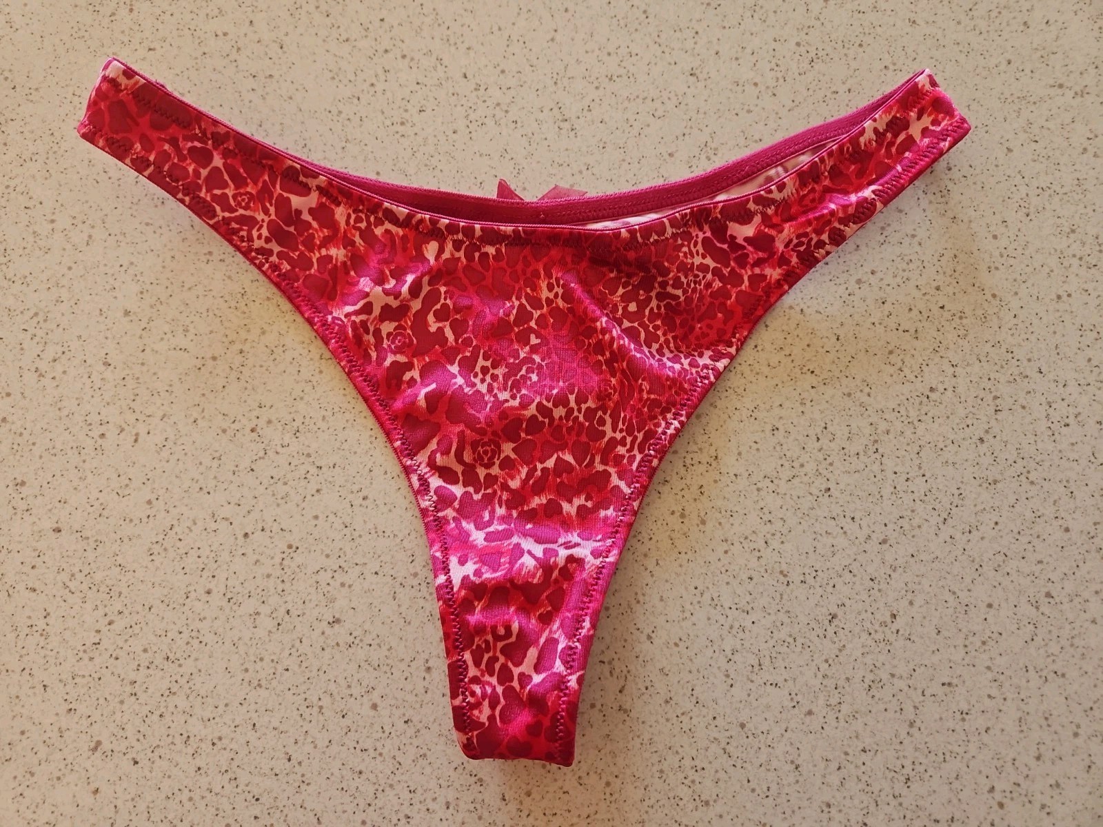Victoria’s Secret Sexy Little Things Keyhole Low Rise Thong Panty Small Vintage