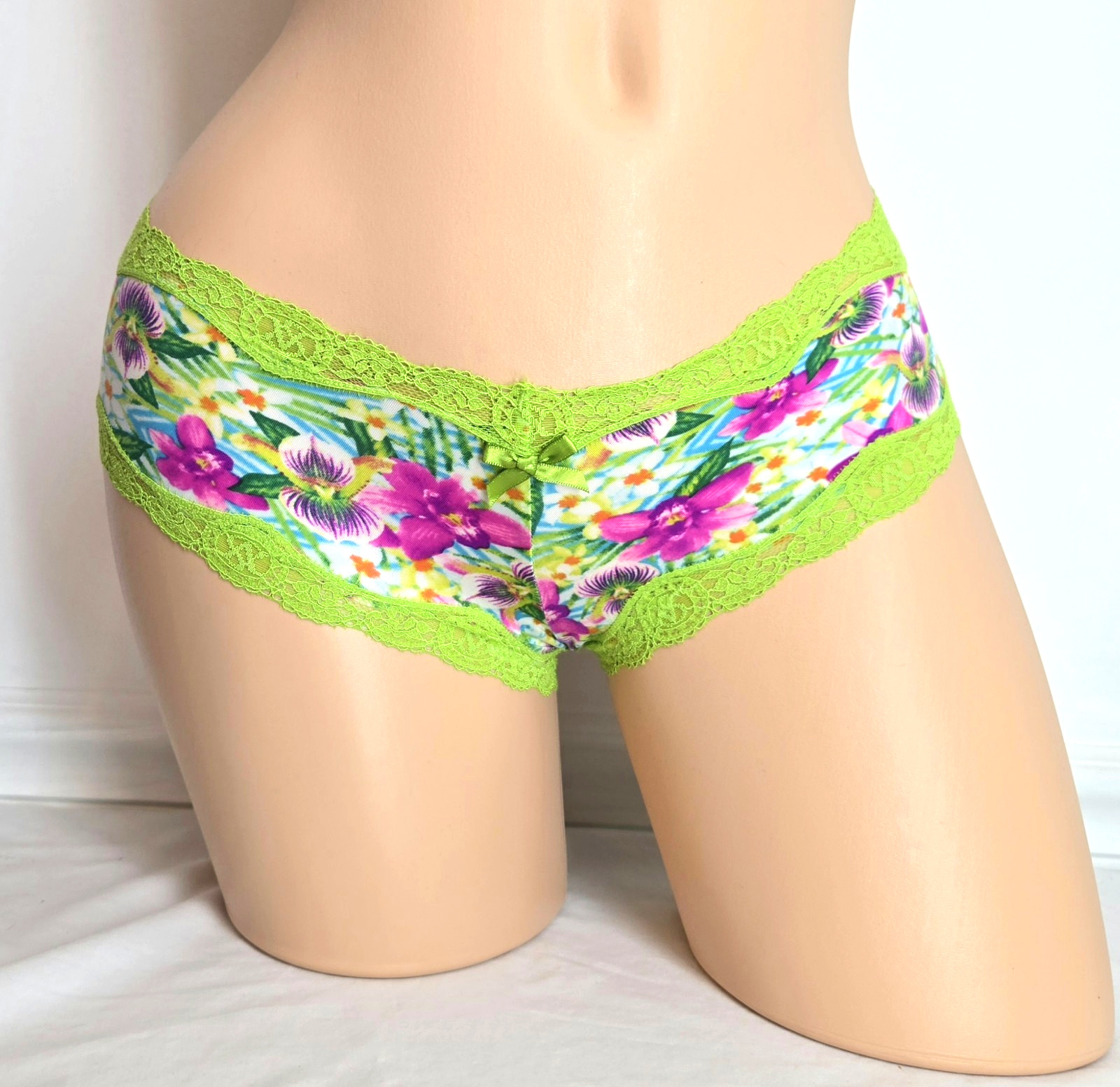 New Victoria’s Secret XS EXTRA SMALL Cheeky Panty Orchid Floral Green Lace trim