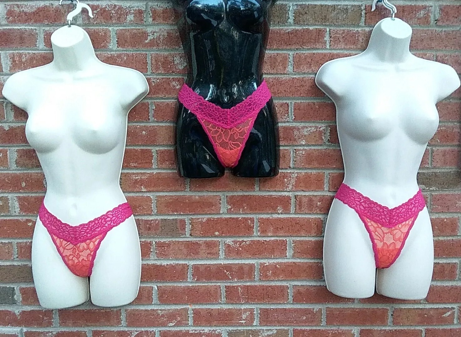 Vtg 90’s Pink & Peach Lace Thong Panties “NEW” FAMOUS MAKER No Tags 3pr XS *READ