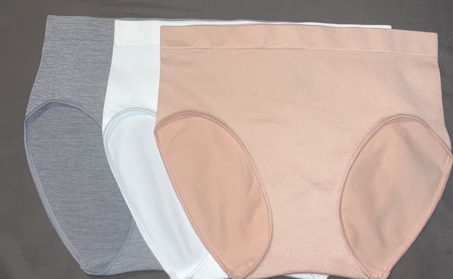 AnyBody Rib Knit Seamless Hipster Brief Set of 3 HEGry/Wht/PkSnd Small A393150