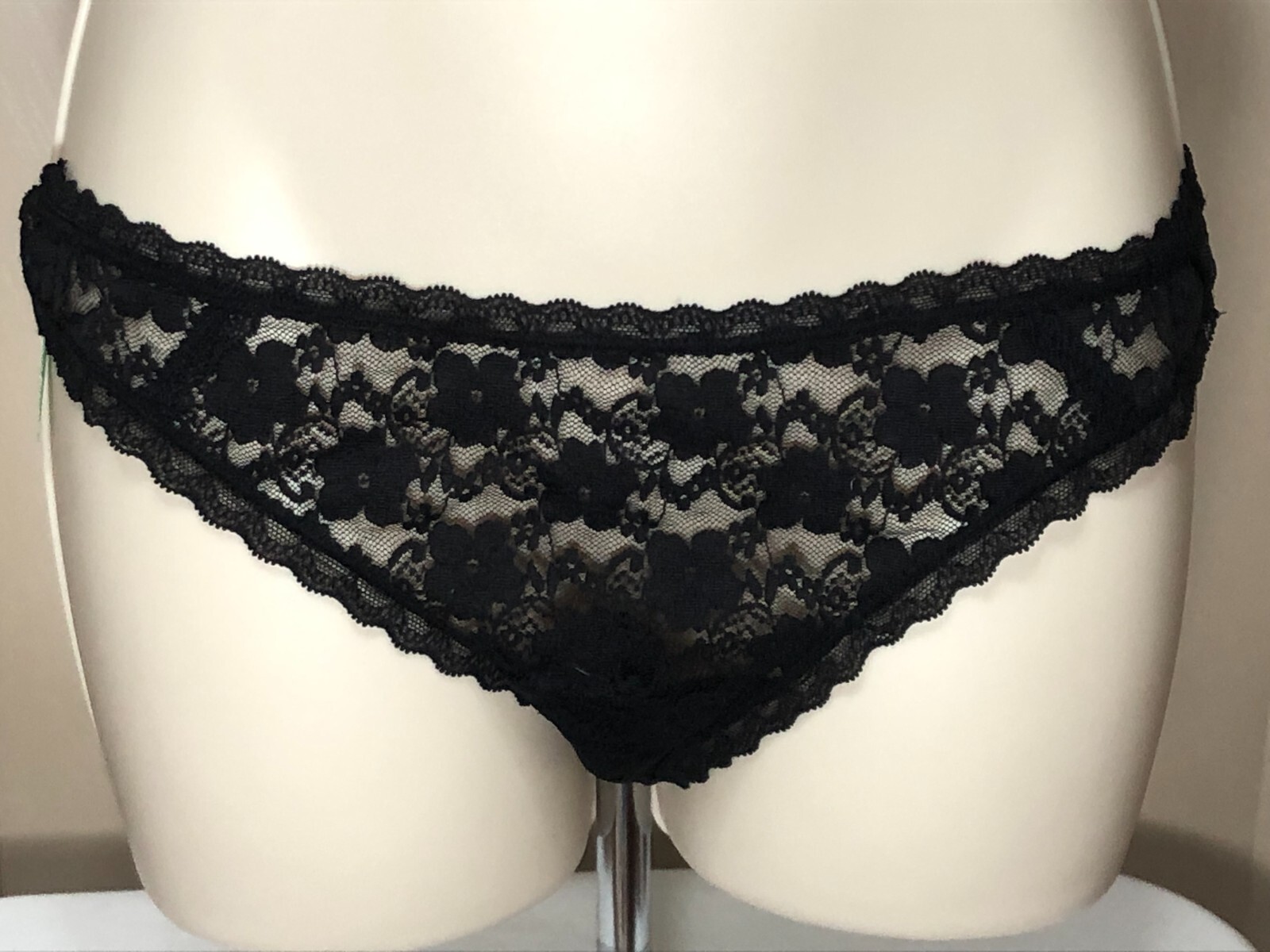 Honeydew Womens Thong Underwear M Lace & Laser Cut Black Red Pink Plaid 3 Pair