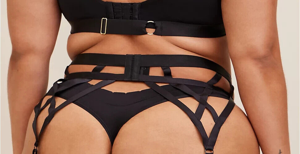 Womens Torrid OVERT STRAPPY GARTER BLACK Size 3/4 3X/4X 22 24 26 NWT
