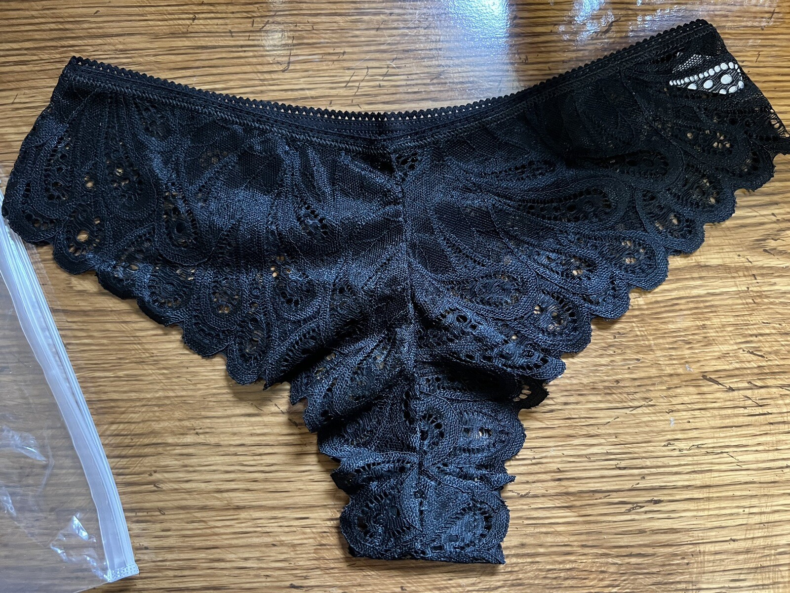 Thong Sexy Lace Trim Black Floral Print Seamless Mid Waist Panties 25-26 In.