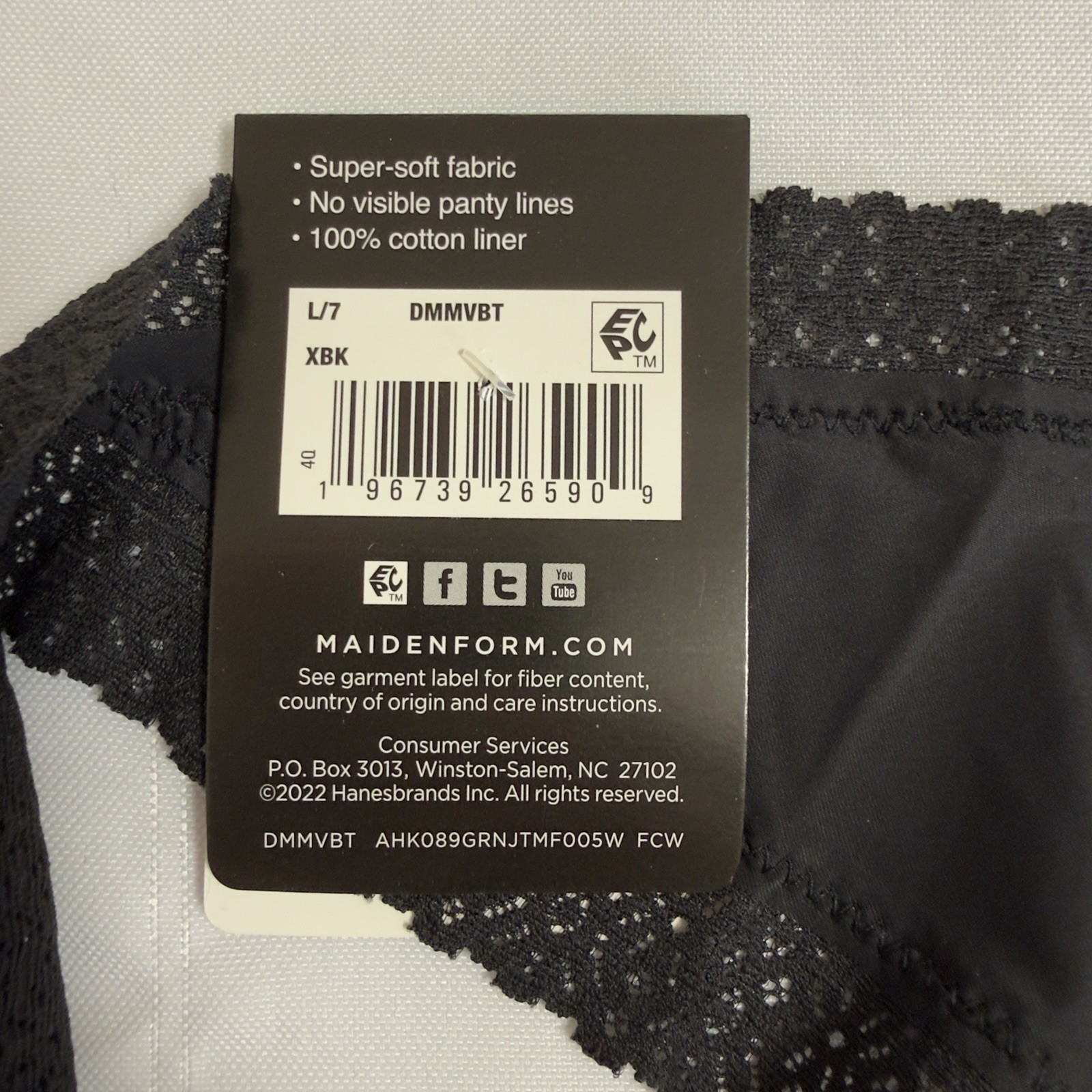 Maidenform Super Soft V-Back Thong 3 pair Women’s Large (7) Delicate Lace Trim